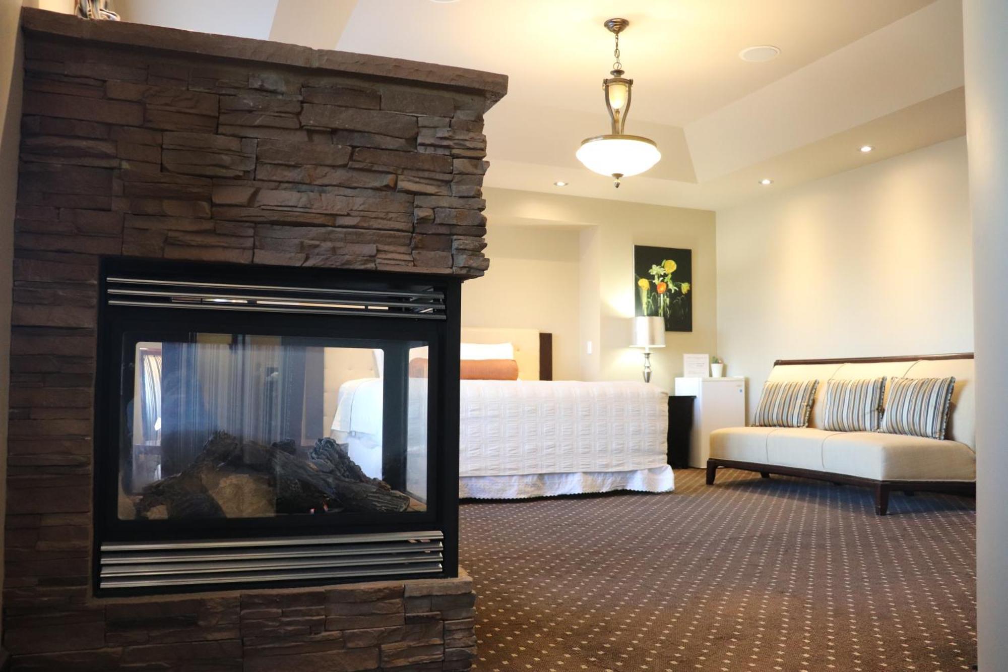 Westmount River Inn YYC Szoba fotó